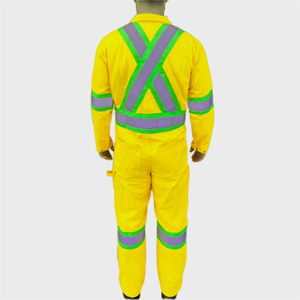 Combinaison de travail de protection en coton résistant, conforme aux normes ANSI Classe 2 et EN ISO 20471 Classe 3, avec bandes réfléchissantes et éclairage LED. - Product Image 5