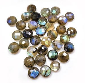 Pierre précieuse ronde en labradorite calibrée de 10 mm pour la fabrication de bijoux - Pierres précieuses facettées en gros - Product Image 4