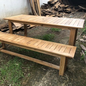 Table à manger en teck massif d'Indonésie, moderne, rectangulaire, résistante à l'eau, aux UV et durable, pour patio et jardin. - Product Image 6