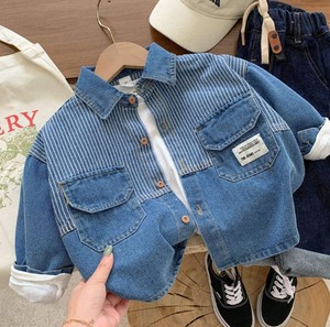 Camisa vaquera a rayas para niños, manga larga, informal, con cuello vuelto y bolsillos, lavada, de corte holgado, manga completa - Product Image 1