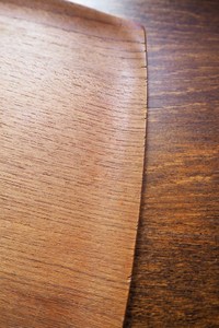 Plato de servir redondo de madera de acacia personalizado para el hogar y restaurantes. - Product Image 4