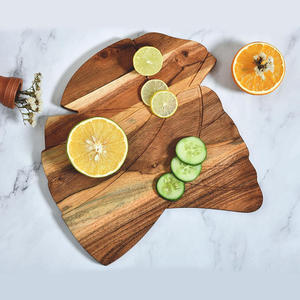 Planche à découper polyvalente en bois d'acacia en forme de turban 12x12 pouces 0.6 pouces d'épaisseur Charcuterie de cuisine écologique faite à la main - Product Image 4