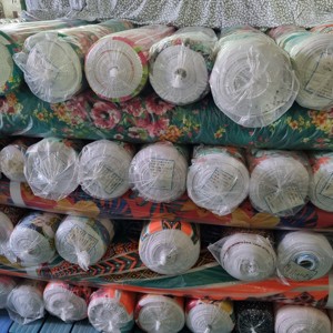 Fabriqué en Corée, 95% polyester, 5% élasthanne, tissu ITY imprimé, lot de tissus en stock, nombreux motifs floraux, meilleure qualité, designs magnifiques. - Product Image 6