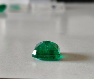 Nouvel Arrivage 2026 Pierre Précieuse Libre Polie Émeraude Verte Cœur de Forêt Foncé de Créateur, Taille Octogonale, pour la Fabrication de Bijoux Fins - Product Image 2