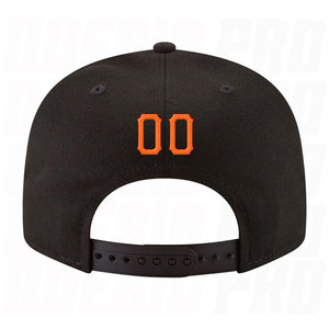 Casquette Snapback Ajustable Noire Orange Blanche Brodée Personnalisée avec Logo Brodé de Qualité Supérieure et Visière Plate - Product Image 5