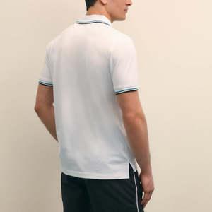 เสื้อโปโลชาย 100% ผ้าฝ้าย สไตล์โดดเด่น สีพื้น พิมพ์โลโก้ได้ตามต้องการ ระบายอากาศได้ดี เสื้อโปโลสตรีทแวร์สำหรับผู้ชาย - Product Image 3