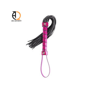 Fouet en cuir léger pour adultes, fouet artisanal en cuir - Product Image 2