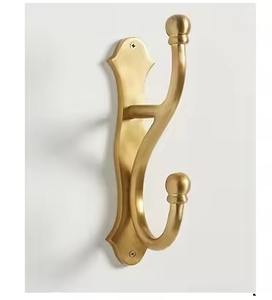 Elegantes Ganchos Metálicos de Pared para Colgar Abrigos, Sombreros y Bolsos, Organizador de Almacenamiento para Entrada, Baño y Cocina - Product Image 6