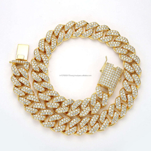 Conjunto de Collar de Eslabones Cubanos Anchos de Plata de Ley 925 con Diamantes de Moissanita VVS, Acabado en Oro, Joyería de Lujo - Product Image 1