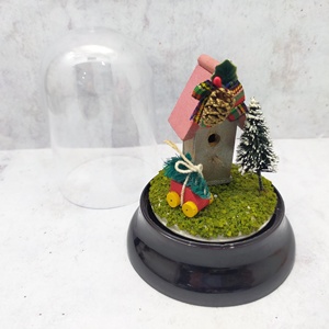 Maison de poupée Miniature 1:12 Accessoires de bricolage Miniature Merry Xmas Mini Bird House Pine Tree Dome with Base - Product Image 2