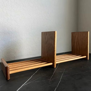 Support à livres en bois de chêne de style Mid-Century, étagère à livres coulissante vintage, support de rangement de bureau, étagère de bureau - Product Image 1