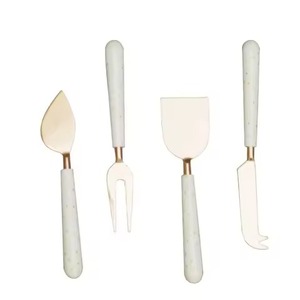 ชุดมีดชีสสแตนเลสพรีเมียม ชุดอุปกรณ์ตัดชีสคมกริบ สำหรับเสิร์ฟบนโต๊ะอาหาร - Product Image 3