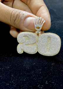 จี้มงกุฎสั่งทำพิเศษ ประดับเพชรโมอิสซาไนต์ 20 เม็ด พร้อมอักษรย่อแบบฮิปฮอป เงินแท้ 925 เครื่องประดับจี้และชาร์ม - Product Image 3