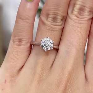 Anillo de compromiso con diamante redondo cultivado en laboratorio de 1 quilate, oro macizo de 14 quilates, clásico, con engaste de 4 puntas, anillo de aniversario de bodas para mujer, certificado por IGI - Product Image 2
