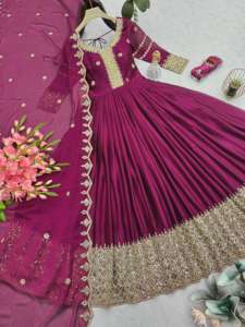 Ensemble Sharara en Faux Georgette avec Broderie de Paillettes 5mm, Boutons Potli, Robe à Manches Longues et Dupatta en Tulle – 6 Couleurs Disponibles en Gros - Product Image 2