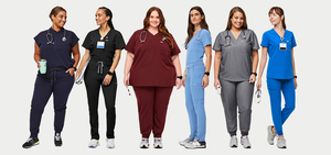 Conjunto de Uniforme Médico para Mujer Natural Uniforms, Top de Punto Elástico con Cuello en V y Pantalones Cargo, Tallas Regulares y Petite - Product Image 5