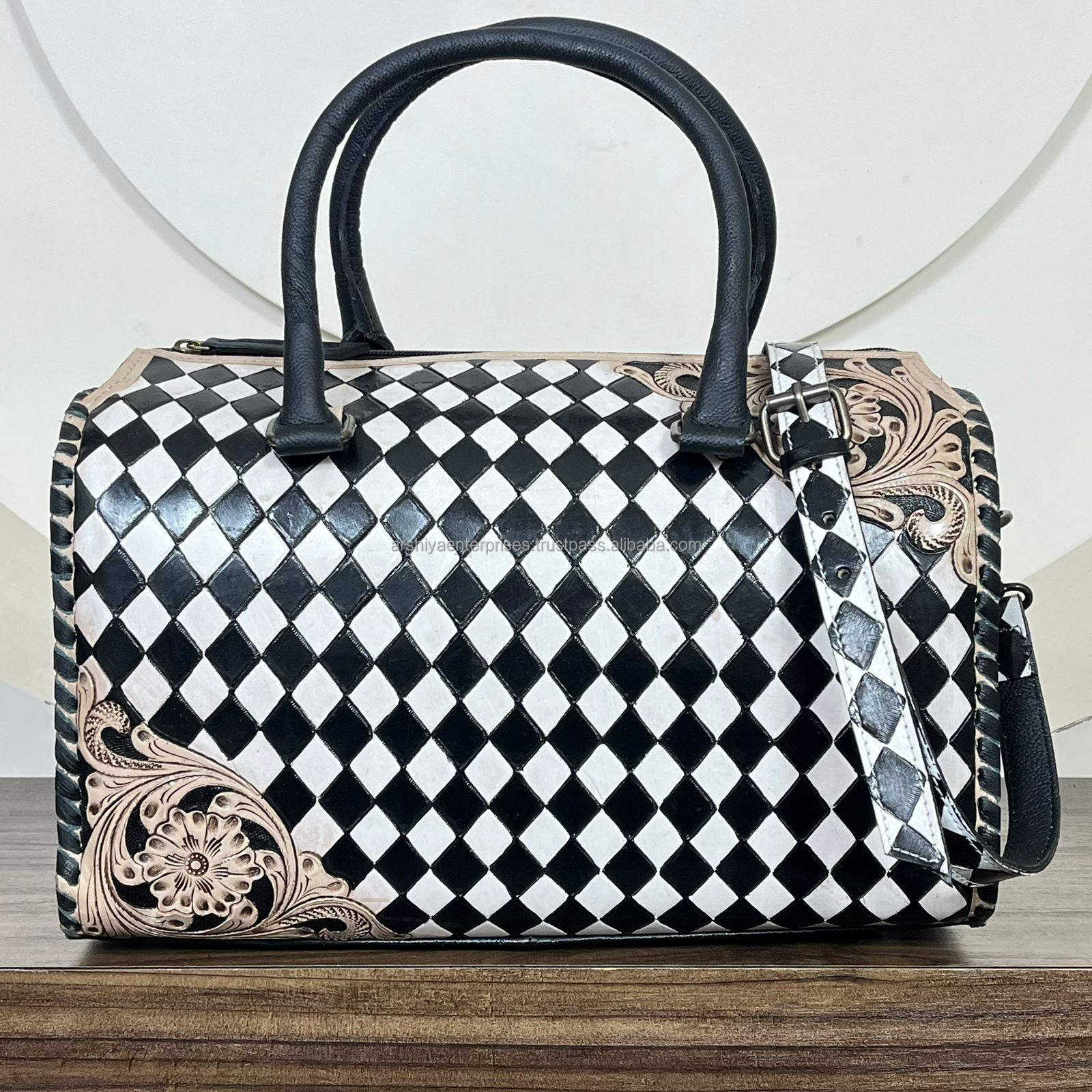 Black & White Chekcered