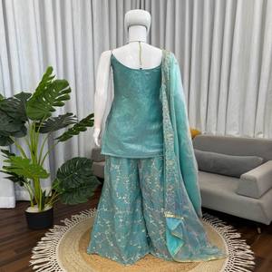 Conjunto de Kurta y Palazzo de Seda VASTRA COTTAGE con Lentejuelas y Bordado, Cintura Elástica, Dupatta Bordada, Ropa Étnica Festiva - Product Image 4