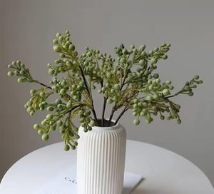 Jarrón de Cerámica Blanco Acanalado, Florero de Porcelana Mate para Decoración de Mesa, para Ramos Frescos o Secos - Product Image 2