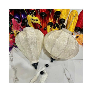 Linternas de seda hechas a mano con diseño floral, lámpara decorativa blanca para decoración del hogar, bodas y fiestas. - Product Image 1