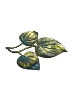 Juego de 3 bandejas decorativas con asas, chapadas en oro, de la marca Trusted Choice, para aperitivos y dulces - Product Image 2