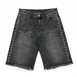 Shorts en jean pour homme, style vintage délavé noir, avec strass Good Child - Product Image 6