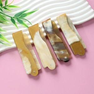 Modern Handmade Natural Horn Hair <b>Comb</b> Static Free Beard Grooming <b>Comb</b> <b>Wide</b> Tooth Hair Care Styling Product Supplier - Product Image 4
