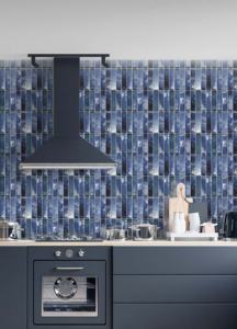 Carrelage mural décoratif bleu, surface carrée, revêtement mural à poser en surface pour cuisine, salle de bain, intérieur - Product Image 5