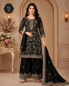 Traje de 3 Piezas Negro Bordado para Mujer con Diseño Floral, Top Largo y Pantalones Palazzo, Estilo Elegante para Todas las Temporadas - Product Image 5