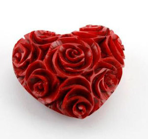 Corazón Tallado en Ágata Hecho a Mano con Patrón de Rosas, Diseño Floral Rojo, Imitación Antigua, Recuerdo del Día de San Valentín de Delhi - Product Image 5