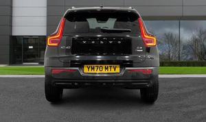SUV Vo-ll-vo XC-40 2020 d'occasion en excellent état - Product Image 2