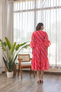 Vestido midi de gasa con cuello en V y mangas abullonadas, a rayas de color caramelo, cintura imperio, corte A, holgado, informal de verano para mujer - Product Image 3