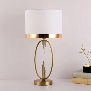 Lámpara de Mesa Moderna KS International de Hierro Dorado AC E26, Decorativa, Hecha a Mano, para Decoración del Hogar, Dormitorio y Sala de Estar, Navidad, Bodas - Product Image 1