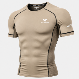 เสื้อรัดกล้ามเนื้อแขนสั้น Warpro สำหรับผู้ชาย แห้งเร็ว ผลิตจากผ้าสแปนเด็กซ์และโพลีเอสเตอร์ เหมาะสำหรับออกกำลังกาย มีโลโก้ด้านหน้า สีแทน - Product Image 2