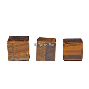 Cubes de pierres précieuses vertes Aventurine sculptées, boule de cristal Feng Shui, décoration et cadeau de fêtes, gravure de toutes pierres précieuses, Inde - Product Image 5
