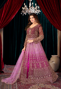Vestido Anarkali Indo-Occidental de Diseñador para Mujer, con Intrincados Adornos de Cuentas, Tela de Red Suave, para Eventos de Compromiso y Bodas - Product Image 5