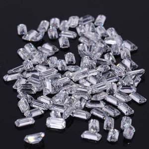 เพชรทรงเหลี่ยมมรกต น้ำหนักรวม 16.40 กะรัต ผลิตในห้องปฏิบัติการ ความใส VVS-VS สี D-E ขนาด 6.00 ถึง 4.00 มม. ได้รับการรับรองจาก IGI สำหรับทำเครื่องประดับแหวน - Product Image 4