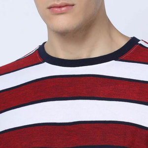 T-shirt classique rouge à col rond et manches courtes pour homme, 100 % coton, vierge, avec logo frontal, séchage rapide, respirant, vente en gros, fournisseur OEM ODM - Product Image 3