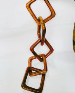 Sculpture en bois de pin indien poli, chaîne à maillons peinte en blanc pour la décoration de table et de la maison - Product Image 1