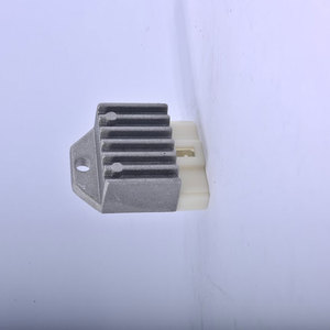 Régulateur de tension redresseur de haute qualité pour moto 100cc, idéal pour les systèmes électriques de moto personnalisés - Product Image 6