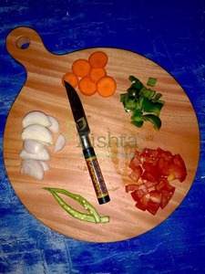 Planche à découper et à hacher en bois écologique multi-usages pour tomates, oignons, pommes de terre, carottes, ail - Forme rectangulaire, passe au lave-vaisselle - Product Image 5