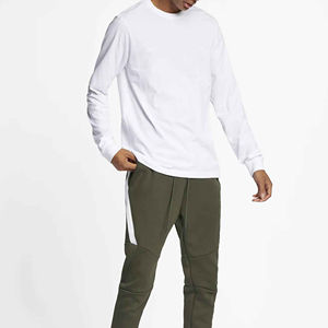 Camiseta de Manga Larga con Cuello Redondo de Poliéster Lisa para Hombre y Mujer, Personalizable con Logotipo, Sublimación, Bordado, Impresión, Último Modelo 2026 - Product Image 3