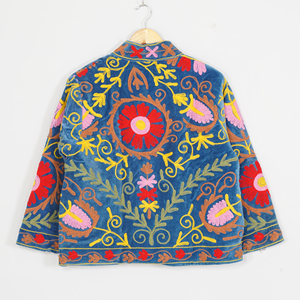 Chaqueta de Terciopelo Bordada para Mujer, Cuello Mandarín, Manga Farol, Estilo Bohemio Floral, Abrigo de Otoño, Patrón Suzani Hecho a Mano - Product Image 4