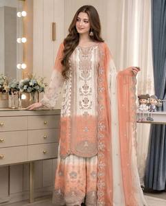 ชุดส่าหรีปักลายสีชมพูขาวผ้าไมโครคอตตอน ยี่ห้อ NiMa Creations พร้อมผ้าคลุมไหล่แบบ Anarkali ผ้าจอร์เจตต์ แห้งเร็ว เหมาะสำหรับงาน Diwali และงานรับปริญญา - Product Image 2