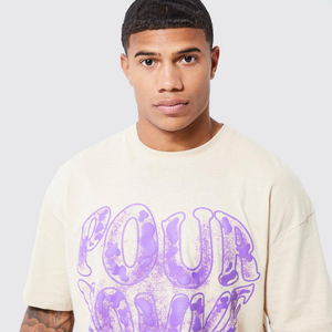 Camiseta Premium con Estampado Gráfico, Logotipo Personalizado, Algodón Grueso, Estilo Urbano, Moda Casual para Uso Diario - Product Image 2