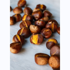 เกาลัดสดแบบดิบ บรรจุในถุงปอกระเจา - Product Image 3