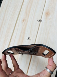Nouveau concepteur usiné à la main en cuir couteau couverture Style occidental extérieur pour couteau pliant élégant couteau couverture - Product Image 5