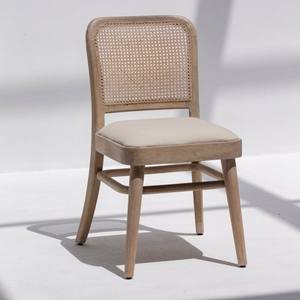 Silla de Comedor de Madera y Ratán Vandana Falcon Altis para un Asiento Cómodo y Elegante en Hogares Modernos - Product Image 5