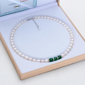 สร้อยคอมุกน้ำจืดทรงข้าวขนาด 7-8 มม. ดีไซน์หรูหราทันสมัยสำหรับผู้หญิง พร้อมสร้อยคอหินอาเกตสีเขียว ประเภทสินค้า - Product Image 4