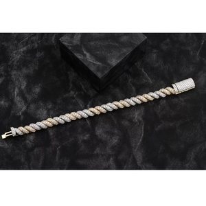 Pulseras Cuadradas de Oro Amarillo de 10k con Diamantes de Moissanita de Calidad de Exportación para Unisex, Pulseras de Moissanita Estilo Hip Hop - Product Image 1